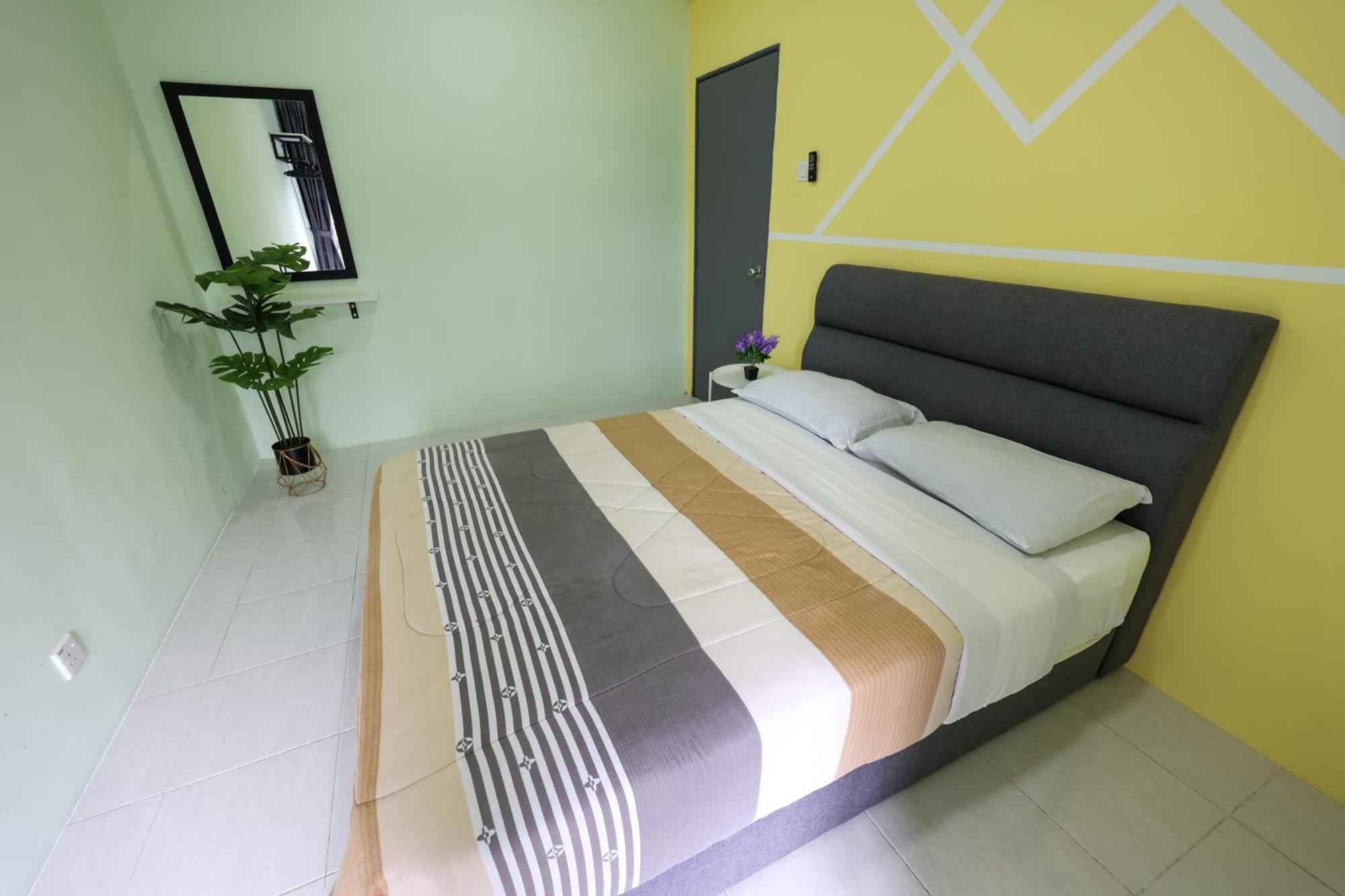 Moonight Luxe Suite, Cameron'S Emerald Avenue 브린창 외부 사진