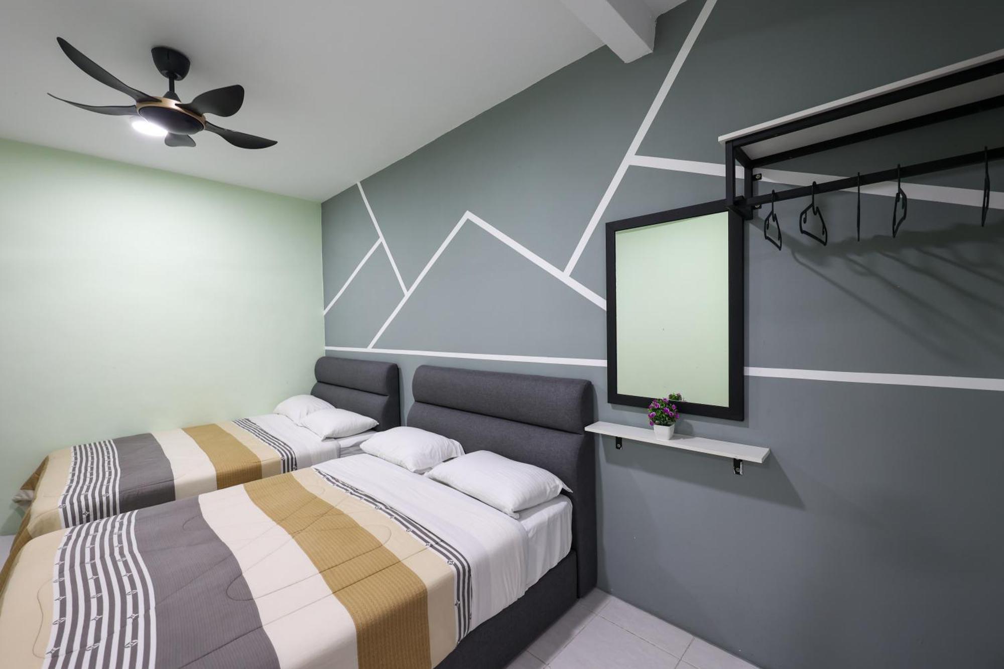Moonight Luxe Suite, Cameron'S Emerald Avenue 브린창 외부 사진
